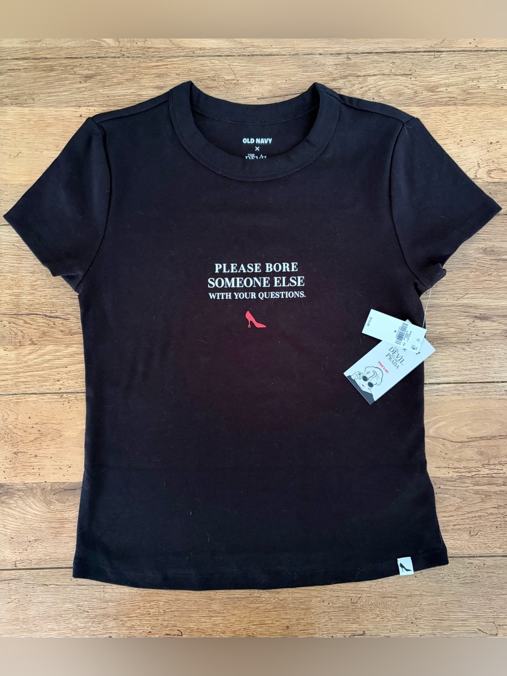 Old Navy Black Short-Sleeve Devil Wears Prada Tee (fits small)